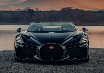 Лебединая песня легендарного мотора W16. Bugatti начала поставки W16 Mistral — последних гиперкаров с 16-цилиндровым мотором