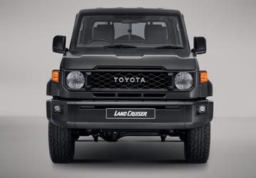 Самый доступный представитель культовой линейки Land Cruiser: в Россию привезли Toyota Land Cruiser 79 LX — 10 млн рублей