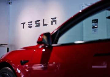 Итальянский антимонопольный регулятор начал расследование против Tesla, Stellantis и других производителей электромобилей