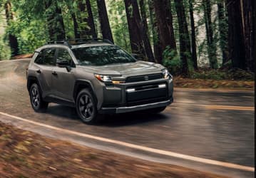 Toyota обновила рекорд продаж за девять месяцев — более 8 миллионов машин, в России продажи выросли на четверть