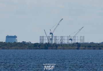 Здесь планируют собирать тысячу Starship в год. Строительство «одного из крупнейших сооружений в мире» показали на новом фото
