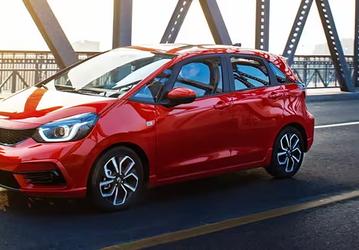 В России начали принимать заказы на Honda Life — от 1,99 млн рублей