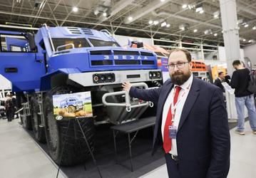 Российский вездеход будущего. Представлен северобус нового поколения «Звезда» — мотор ЯМЗ-543, топливные баки на 700 литров и запас хода 1500 км