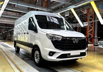 Отечественный конкурент «ГАЗели» обзавелся «автоматом». Стартовали продажи нового Sollers Atlant с 2,7-литровым мотором и автоматической коробкой передач
