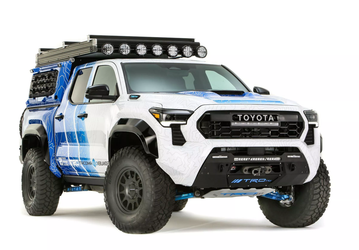 Toyota представила мощный 547-сильный пикап Tacoma, подготовленный для серьезного бездорожья. Машина оснащена системой сбора воды из выхлопа