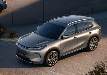В России лишь объявили цены на гибрид Geely EX5 EM-i, а в Китае уже выходит улучшенная версия: Galaxy Starship 7 EM-i с более мощным мотором представят 19 ноября