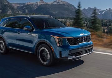 В России взлетели цены на Kia Sorento 2025: за месяц машина с 2,5-литровым бензиновым мотором прибавила 330 тыс. рублей, а дизельный Sorento подорожал на 1,6 млн рублей