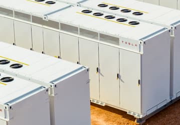 10 ГВт·ч в год. Samsung SDI и Tesla ведут переговоры о поставках аккумуляторных батарей