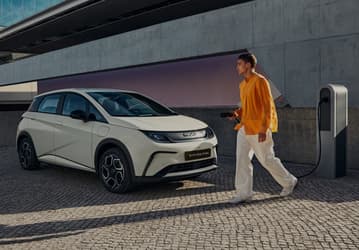 Россияне полюбили BYD: продажи автомобилей бренда в нашей стране выросли гораздо сильнее, чем в среднем по миру