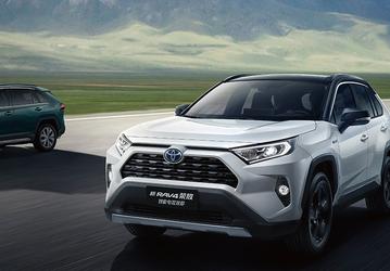 Автомобили Toyota китайской сборки русифицируют прямо на заводе — так Toyota адаптирует машины, собираемые в Китае, под российский рынок