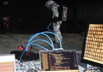 В Австралии испытали новый мягкий «экзокостюм» для Луны
