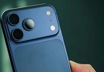 iPhone 18 Pro Max будет ещё толще и тяжелее, чем текущий флагман, а заодно не будет двухцветным. Так считает инсайдер Instant Digital