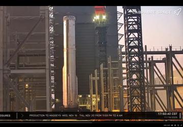 Самый мощный ракетный ускоритель в истории во всей красе: SpaceX начала выкатку ускорителя Super Heavy V3