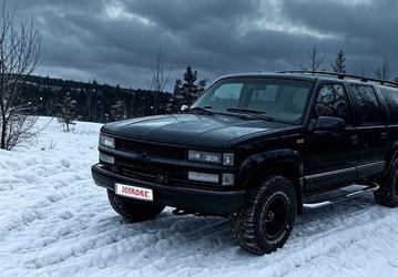 В России продают редкий американский внедорожник Chevrolet Suburban с V8 объёмом 5,7 литра