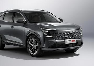 Changan CS75 Plus четвертого поколения выходит в России — с полным приводом, 8-ступенчатым «автоматом» и 2,0-литровым мотором