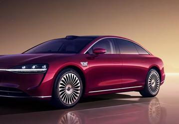 Конкурент Mercedes-Benz S-Класс, BMW 7-й серии и Audi A8. Обновлённый Huawei Stelato S9 с четырьмя лидарами может проехать до 1300 км с полным баком
