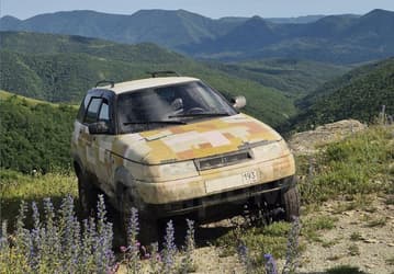 Редкую Lada Tarzan 2 продают за 650 тыс. рублей — это гибрид ВАЗ-2111 и «Нивы» с полным приводом, рамой и японской коробкой передач Aisin