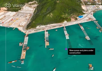 Американская компания Vantor опубликовала снимки китайской военно-морской базы Юйлинь с разрешением 50 см на пиксель