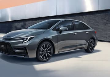 Как Toyota Corolla, только без экспериментов с внешностью. В КНР представлен новый Toyota Levin L: удлиненная база, система TSS 3.0 и три мотора — от 130 тыс. юаней (1,5 млн рублей)