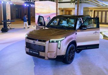 Заменитель Range Rover начнут собирать в России: Rox Adamas получил ОТТС