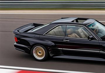 В России таких машин — единицы. На продажу выставлен Mercedes-Benz S-класс 560 SEC Koenig Specials 1988 года