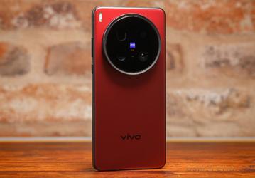 Стало известно, насколько большой аккумулятор получит суперфлагман Vivo X300 Ultra