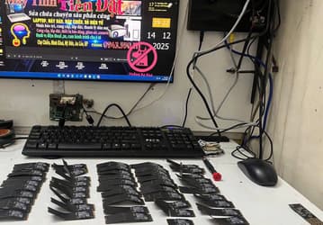 10-летний ребёнок погнул 50 SSD Samsung на сумму почти 4000 долларов