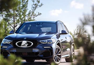 АвтоВАЗ может сделать аналог BMW X5, но не собирается «стрелять из пушек во все стороны»