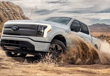 Ford отказывается от планов по выпуску ряда электромобилей и разрывает большой контракт с LG на поставку батарей для них