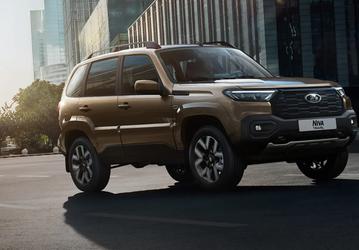 В Белоруссии стартовали продажи новой Lada Niva Travel с 1,8-литровым мотором — дешевле, чем в России