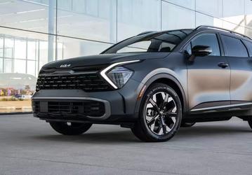 Kia Sportage дорожает в России на фоне увеличения утильсбора: версия со 180-сильным турбомотором прибавила 400 тыс. рублей (относительно сентября)