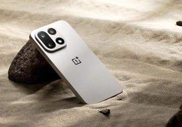 Странные 165 Гц. В OnePlus 15 теперь можно использовать экран на полную в приложениях, но адаптивная частота (от 1 Гц) перестаёт работать