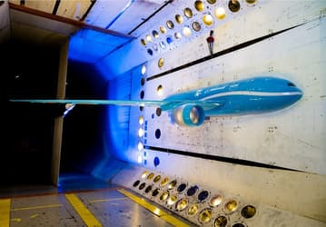 NASA и Boeing испытали «гибкое» крыло для экономичных авиалайнеров