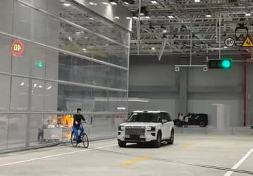 Volvo и Geely создали крупнейший в мире центр испытаний на безопасность. Он установил пять новых мировых рекордов Гиннесса