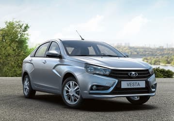 В Lada Vesta обнаружен заводской дефект, до его устранения машины «складируют» на заводе