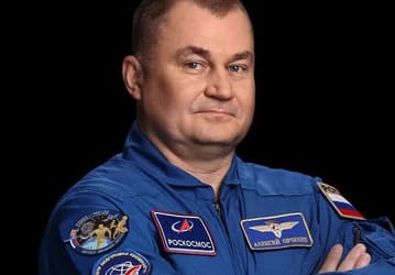 Сунита Уильямс передала командование МКС российскому космонавту Алексею Овчинину