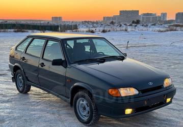 ВАЗ-2114 в заводской плёнке продают по цене Lada Granta