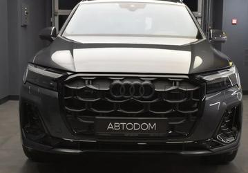 Новейшие Audi Q7 с бензиновыми и дизельным моторами в России подешевели на несколько миллионов рублей с октября 2024