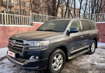 В продаже появился новый Toyota Land Cruiser 200 в топовом исполнении