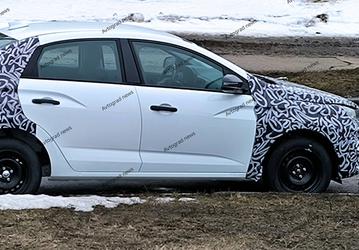 У такой Lada Iskra нет кондиционера, мультимедийной системы, стеклоподъёмников, подогрева сидений. Опубликовано свежее фото