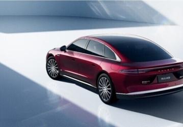Запас хода 1400 км, расход 0,52 л/100 км и огромный комфортный салон. Chery начала приём слепых предзаказов на представительский седан Fulwin A9
