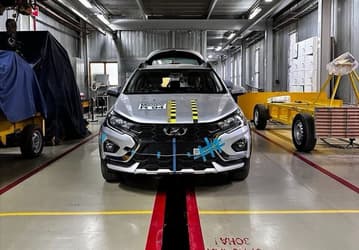Lada Iskra не уступает иномаркам того же класса. Модель прошла 84 краш-теста