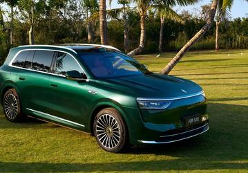 Пока Li Auto не выпустили на российский рынок, у нас официально выходит аналог Li L9 с гарантией. Уже в апреле стартуют продажи Aito M8