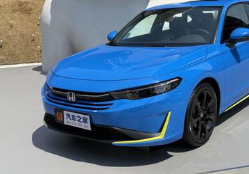 Синий с салатовым и 6-ступенчатая «механика». Представлена Honda Integra 2025 — двойник Honda Accord за 18 тыс. долларов