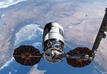 NASA и Northrop Grumman отменили запуск Cygnus NG-22 к МКС из-за повреждения грузового модуля