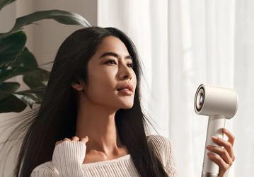 Почти что Dyson, только в 10 раз дешевле. Xiaomi представила новый ионный фен Mijia Water Ion с мотором как у топового конкурента
