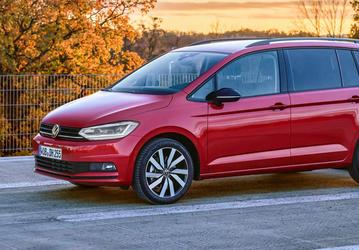 Семейный 7-местный Volkswagen — 3,3 млн рублей. В России продают новые Volkswagen Touran