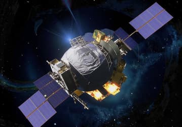 Российский спутник «Космос-2553» потерял управление? В США заявили, что он неконтролируемо вращается, что может создавать угрозу для других космических аппаратов