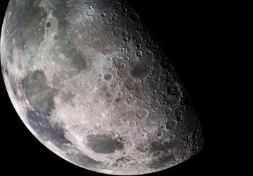 Космические лучи и камеры: для поиска льда на Луне ученые разработали два необычных метода