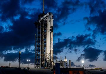 3 тонны запасов, продуктов, оборудования и не только. Ракета Falcon 9 вывела на орбиту корабль Dragon